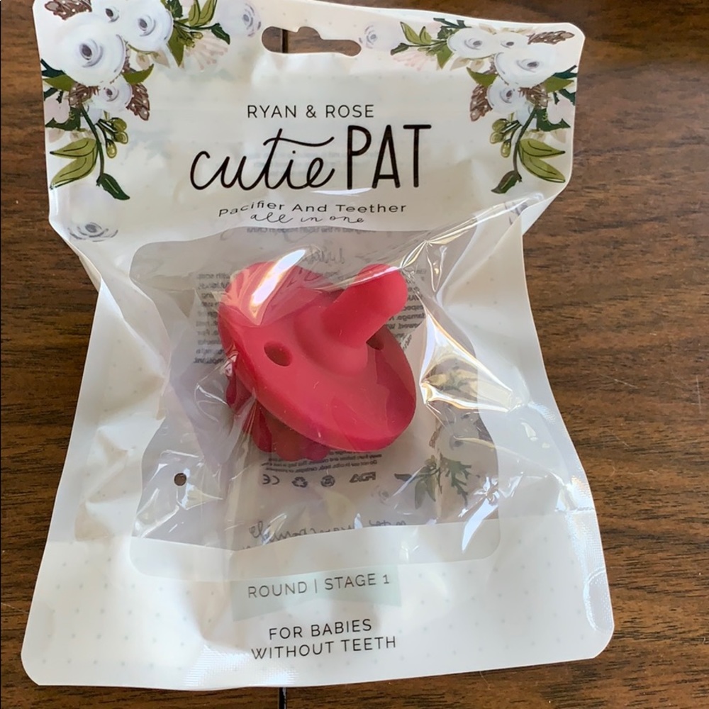 Ryan&Rose silicone pacifier in Berry *stage 1*